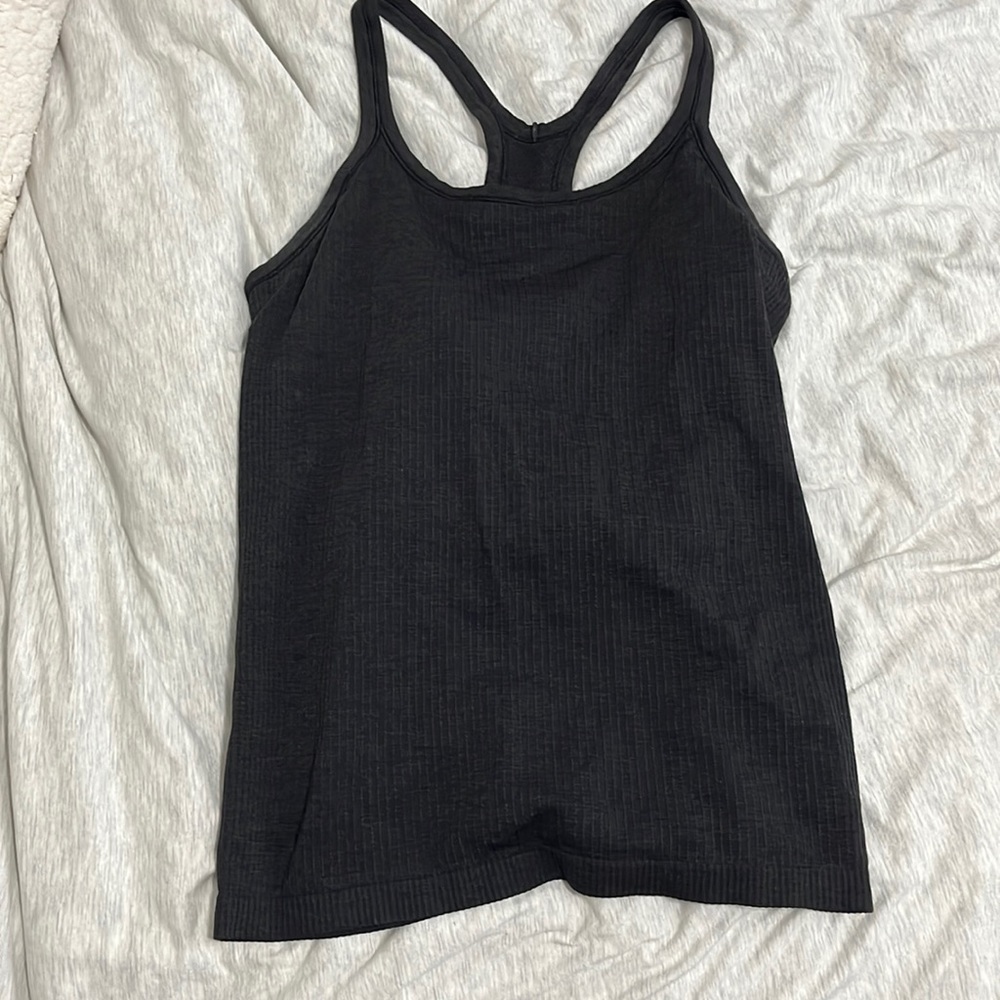 Lululemon ebb to street tank